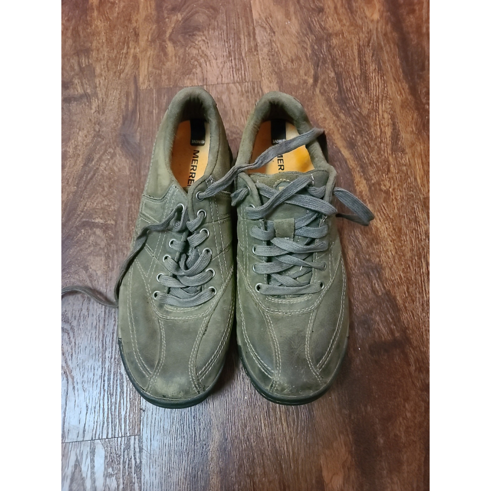Mens‎ Merrell shoe size 8